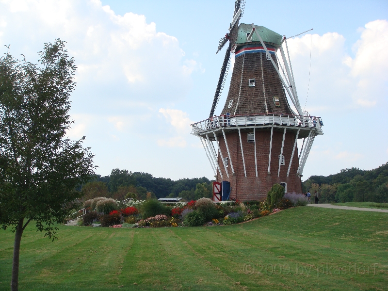 Western Michigan [2009] 527.JPG - Scenes from Windmill Island in Holland, Michigan.